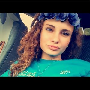 Meet your Posher, Jaclyn